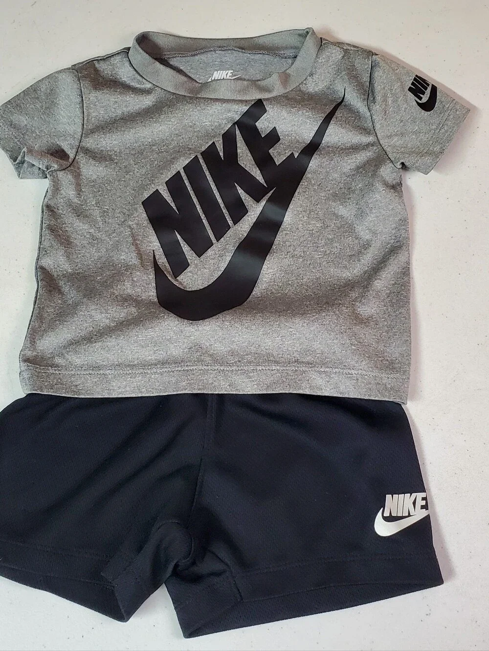 Nike Baby Boy Gray & Black Performance T-Shirt & Shorts Set 12M